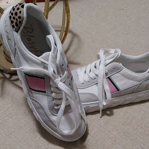 Blowfish Women's White and Pink Sneakers